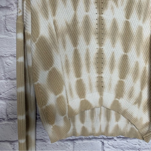 Freshman Tan And Ivory Tie-Dye V-Neck Knit Sweater - Picture 6 of 12